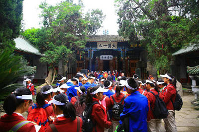 全力開發(fā)新型研學(xué)項(xiàng)目，力促諸葛古鎮(zhèn)研學(xué)旅行邁向新篇章